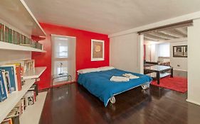 Fiori Flat